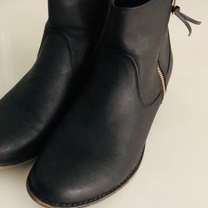 🔥 Dibs Black Ankle Boots